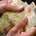 Rendimento médio da população brasileira atinge R$ 3.367 em 2025 | Notícias
