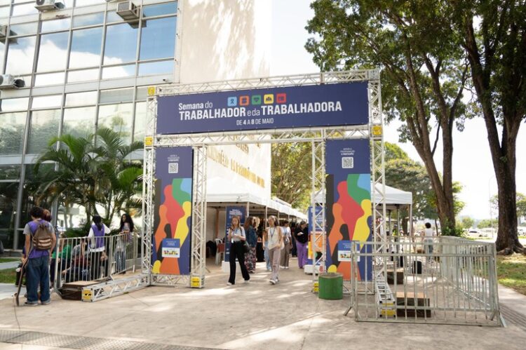 Semana do Trabalhador e da Trabalhadora transforma a Esplanada em espaço de cidadania, saúde e valorização profissional