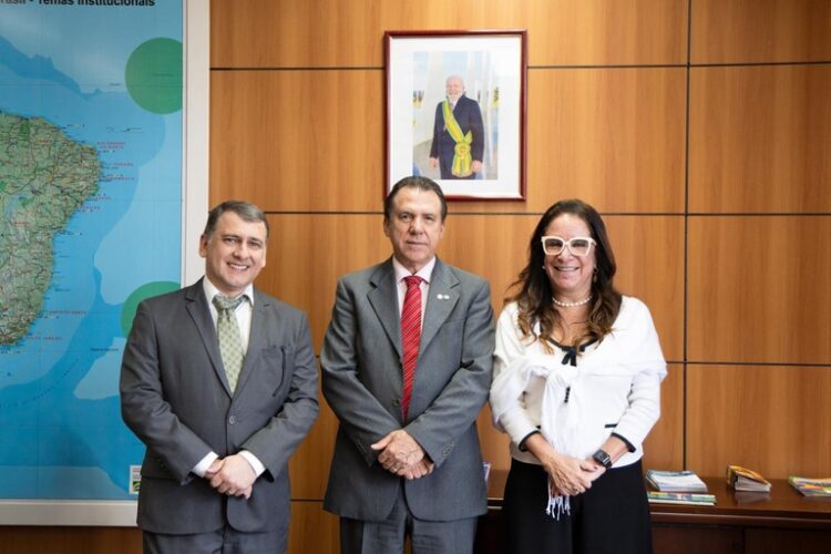 Marinho recebe nova direção da Confenen para fortalecer diálogo sobre trabalho e qualificação — Ministério do Trabalho e Emprego