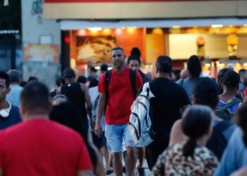 Desemprego chega a 5,8% no trimestre encerrado em abril, diz IBGE – CUT