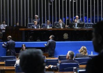 PEC da Escravidão: entenda a proposta do Senado que aumenta jornada e reduz direitos – CUT